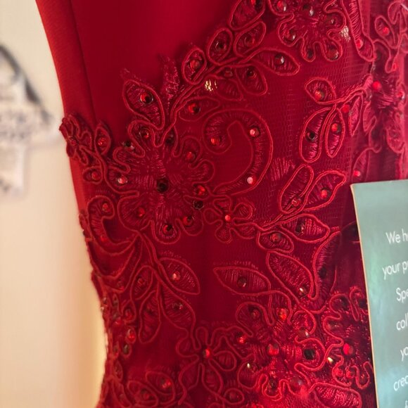 Red Prom Dress Size 7, brand new! - Picture 3 of 6